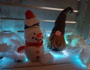 Miniatura ZAJĘCIA OKAZJONALNE: świąteczne skrzaty lub zimowe bałwanki